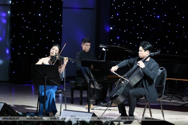 Дни культуры Китая в Беларуси стартовали в Белгосфилармонии концертом мастеров искусств