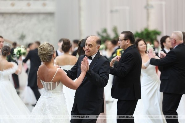 Как прошел новогодний бал во Дворце Независимости. Яркие детали и подробности праздника 