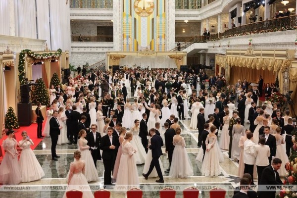 Как прошел новогодний бал во Дворце Независимости. Яркие детали и подробности праздника 