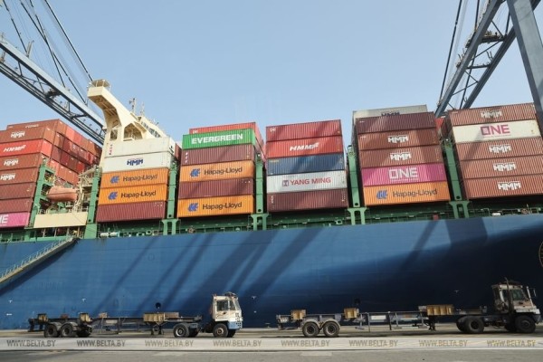 Беларусь рассчитывает задействовать порт и СЭЗ "Сохар" под совместные проекты с Оманом Беларусь рассчитывает задействовать порт и СЭЗ "Сохар" под совместные проекты с Оманом