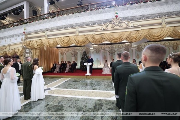 Как прошел новогодний бал во Дворце Независимости. Яркие детали и подробности праздника 