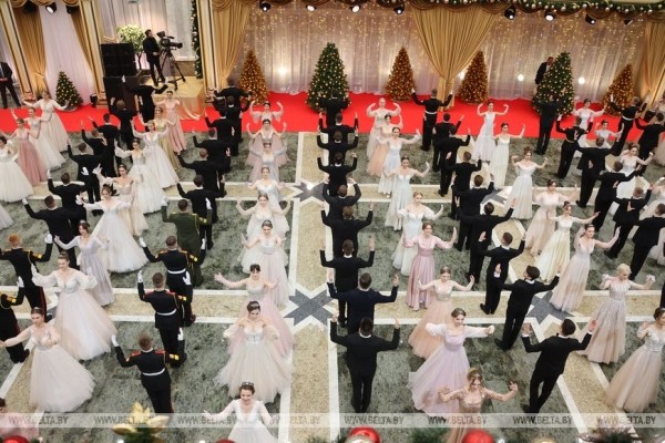 Как прошел новогодний бал во Дворце Независимости. Яркие детали и подробности праздника 