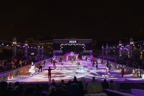 Незабываемый новогодний фестиваль "Путешествие в Рождество" начался в Москве 