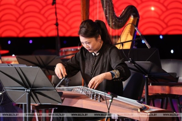 Дни культуры Китая в Беларуси стартовали в Белгосфилармонии концертом мастеров искусств