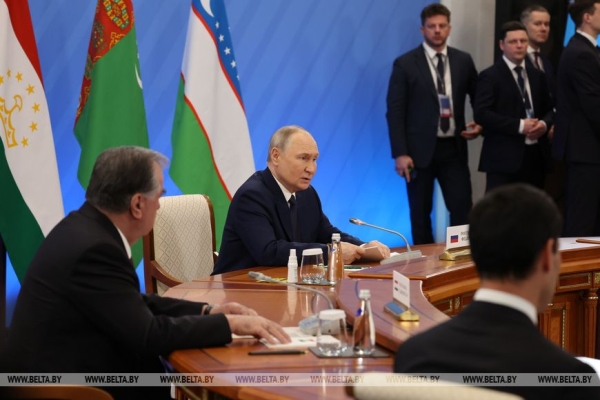 Серьезные дебаты под Питером, белорусский "Москвич" и правда жизни от Лукашенко. Итоги недели Президента