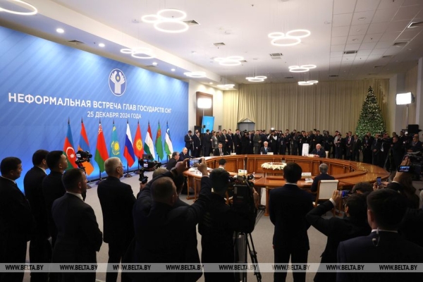 Серьезные дебаты под Питером, белорусский "Москвич" и правда жизни от Лукашенко. Итоги недели Президента