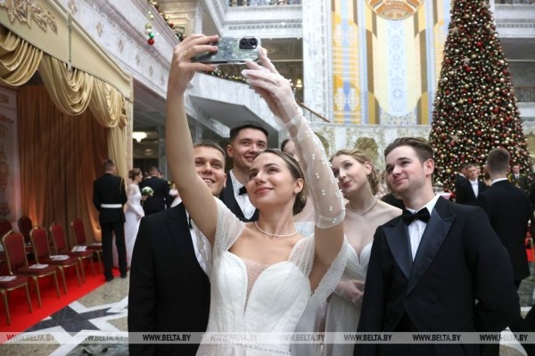 Как прошел новогодний бал во Дворце Независимости. Яркие детали и подробности праздника 