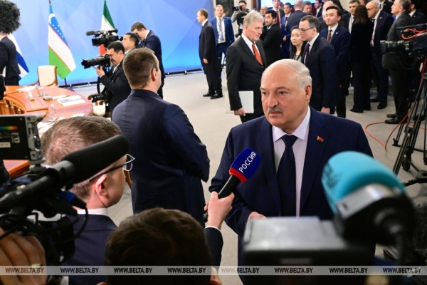 Серьезные дебаты под Питером, белорусский "Москвич" и правда жизни от Лукашенко. Итоги недели Президента