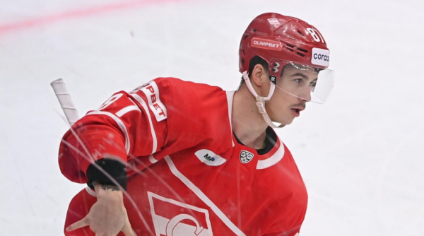 "Торпедо" с Кульбаковым в воротах обыграло "Спартак", Белевич забросил первую шайбу в сезоне "Торпедо" с Кульбаковым в воротах обыграло "Спартак", Белевич забросил первую шайбу в сезоне