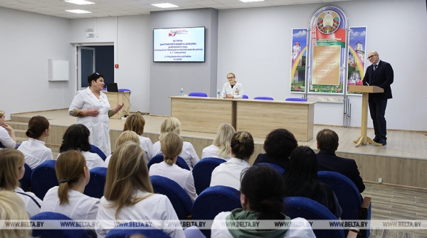 Встречи доверенных лиц кандидатов в Президенты с избирателями проходят в Беларуси