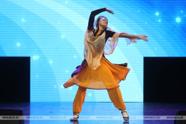 Пластика и артистизм. На "Арт-параде в Витебске" проходят конкурсные просмотры танцоров и вокалистов