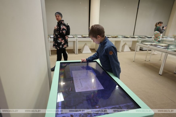 Бесконечная любовь и понимание. Артисты Большого театра выступили перед гостями "Ночи открытий" в НББ