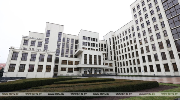 Правительство внесло изменения в порядок государственных закупок 