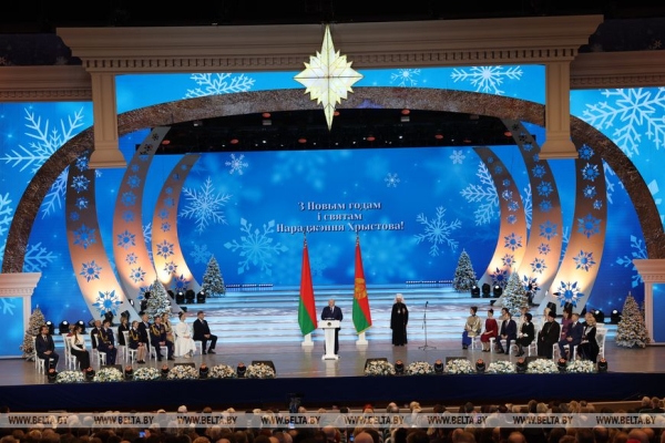 Лукашенко: мы бережно храним память о прошлом и смело смотрим в будущее 