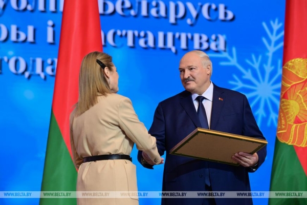 Рождественские тезисы о главном, взгляд в будущее и вода минчанам. Итоги недели Президента