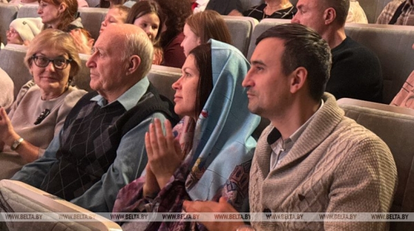 Тепло сердец и добрые пожелания. Большой Рождественский концерт собрал в Гомеле свыше тысячи человек