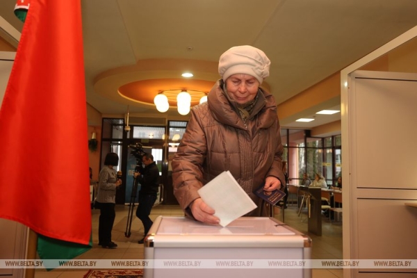 За Лукашенко на выборах в Беларуси проголосовали 86,82% избирателей