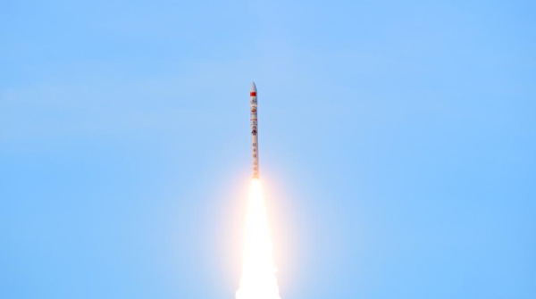 Китай запустил пять новых спутников