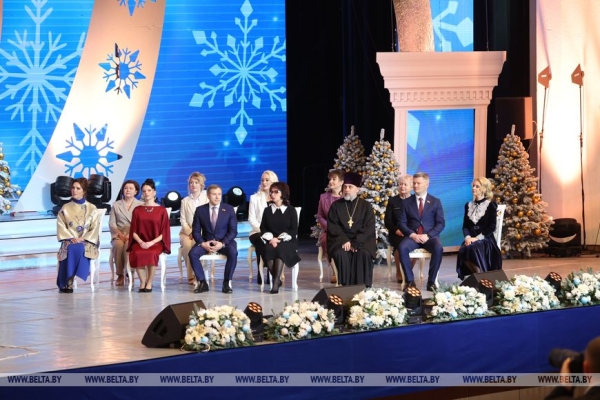 О смелом взгляде в будущее, сохранении страны, живительном эликсире и 
смене поколений. Главное с вручения Президентом премии "За духовное 
возрождение"