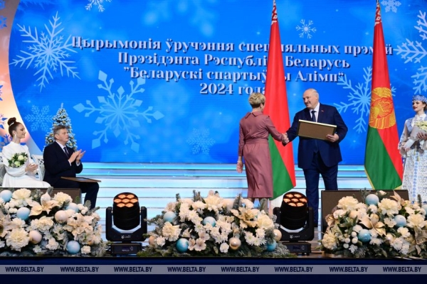 Рождественские тезисы о главном, взгляд в будущее и вода минчанам. Итоги недели Президента