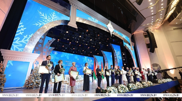 Лукашенко: мы бережно храним память о прошлом и смело смотрим в будущее 