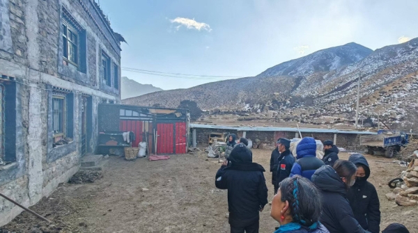 Си Цзиньпин поручил приложить все усилия для спасения людей после землетрясения в Тибете