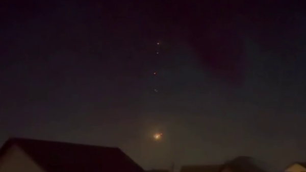 RT: в Гомеле произошло падение неизвестного горящего объекта RT: в Гомеле произошло падение неизвестного горящего объекта