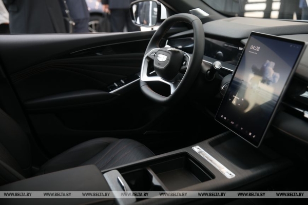 "БЕЛДЖИ" презентовал новый седан бизнес-класса Geely Preface