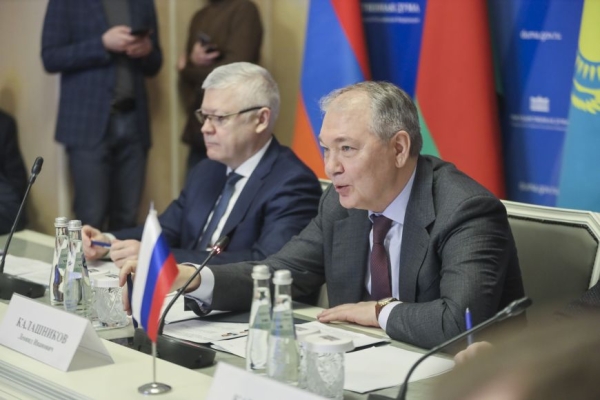 Противодействие внешнему вмешательству во внутренние дела стран ОДКБ обсудили в Москве 