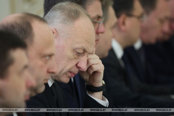 Лукашенко о ценах: роль государства не в надзирательстве, а в создании понятных условий Лукашенко о ценах: роль государства не в надзирательстве, а в создании понятных условий