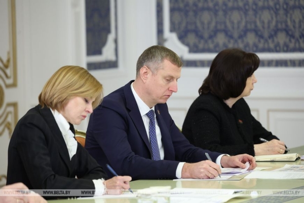 
Лукашенко представили законопроект о статусе председателей рай- и горисполкомов 
