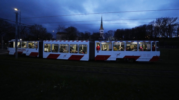Эстонцам посоветовали запастись наличными на неделю из-за отключения от БРЭЛЛ