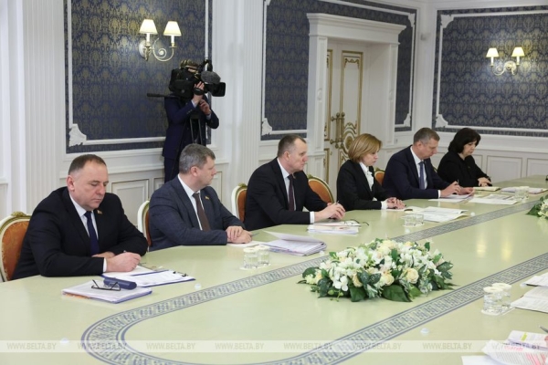 
Лукашенко представили законопроект о статусе председателей рай- и горисполкомов 
