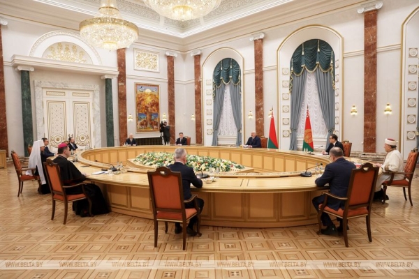 О конфессиональных центрах, религиозном образовании и общих ценностях. Подробности встречи у Лукашенко