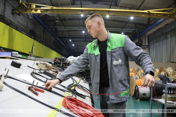 Гендиректор "БКМ Холдинг" о новых моделях техники, модернизации производства и экспорте 