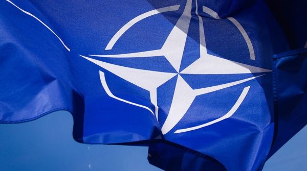 "Сантиментов никаких нет". Политический аналитик об отношении Трампа к НАТО 