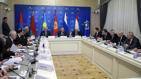 Противодействие внешнему вмешательству во внутренние дела стран ОДКБ обсудили в Москве 