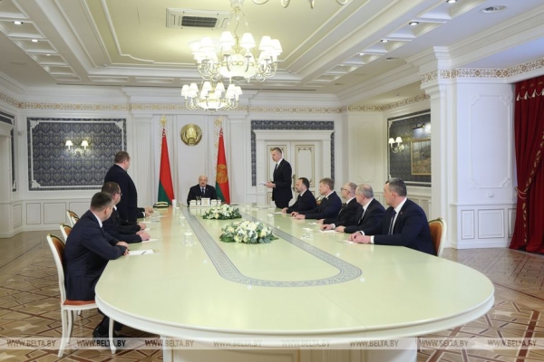 Администрация Президента, Нацбанк, местная вертикаль и дипломаты. Итоги кадрового дня у Лукашенко