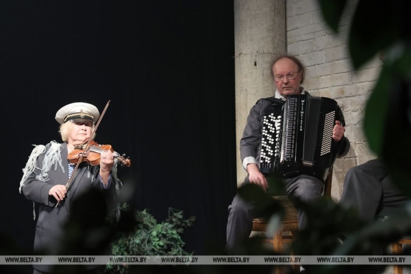 Спектакль Московского театра "Около дома Станиславского" показали на "М.@rt.контакте" в Могилеве