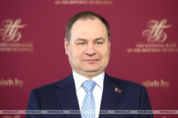 Головченко: в Беларуси нет ограничений на прием долларов старого образца 