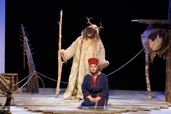 Новый художественный театр России на фестивале "M.@rt.контакт-2025" представил северную легенду "Егорушкины птицы"