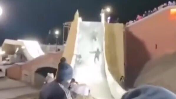 Организаторы айс-кросса в Нижнем Новгороде объяснили неидеальный лед погодой Организаторы айс-кросса в Нижнем Новгороде объяснили неидеальный лед погодой