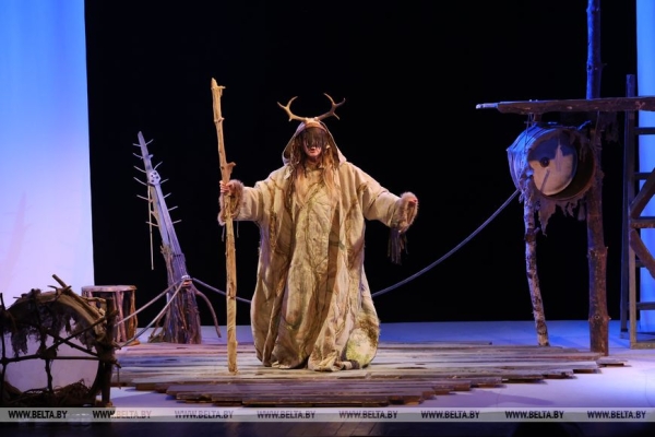 Новый художественный театр России на фестивале "M.@rt.контакт-2025" представил северную легенду "Егорушкины птицы"