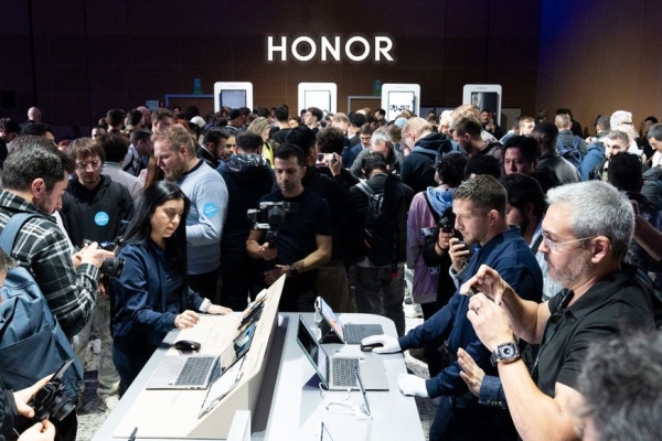 MWC 2025: HONOR инвестирует $10 миллиардов в прогресс ИИ