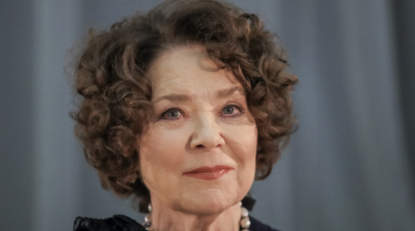 От "Гусарской баллады" до русского романса. Народная артистка Лариса Голубкина отмечает юбилей