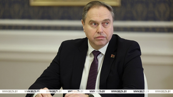 Вице-премьер Караник наделен полномочиями представлять интересы Беларуси в органах ЕАЭС и СНГ Вице-премьер Караник наделен полномочиями представлять интересы Беларуси в органах ЕАЭС и СНГ