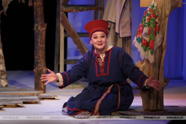 Новый художественный театр России на фестивале "M.@rt.контакт-2025" представил северную легенду "Егорушкины птицы"