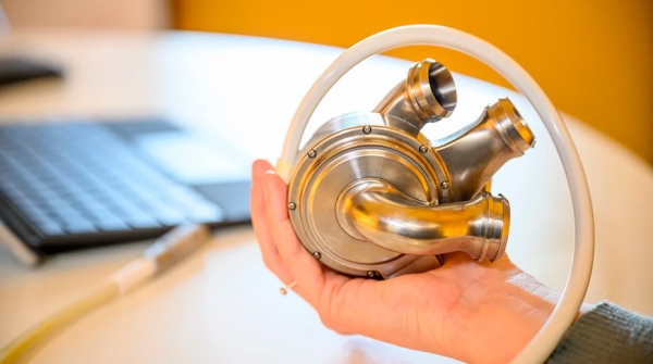 Австралиец прожил 100 дней с искусственным титановым сердцем Австралиец прожил 100 дней с искусственным титановым сердцем