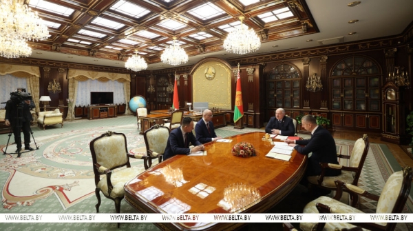 Администрация Президента, Нацбанк, местная вертикаль и дипломаты. Итоги кадрового дня у Лукашенко