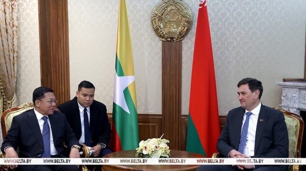 Лидер Мьянмы Мин Аун Хлайн прибыл с официальным визитом в Беларусь